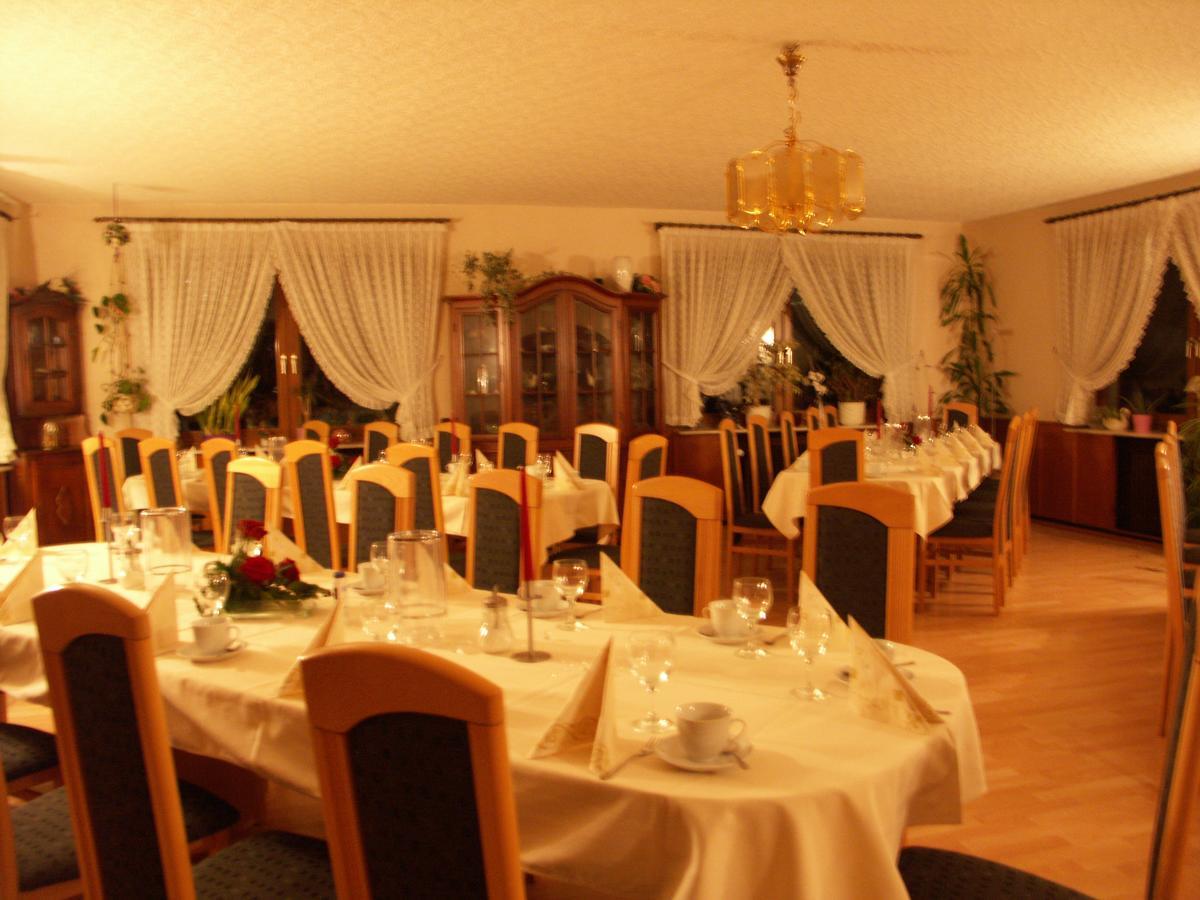 Waldpension Zum Felsenkeller Lichtenfels-Sachsenberg Buitenkant foto